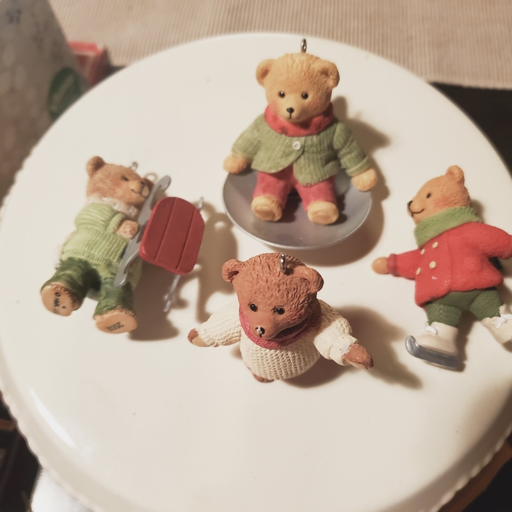Hallmark Keepsake vintage Teddy Bear Ornaments 2002, set of four cozy  bears